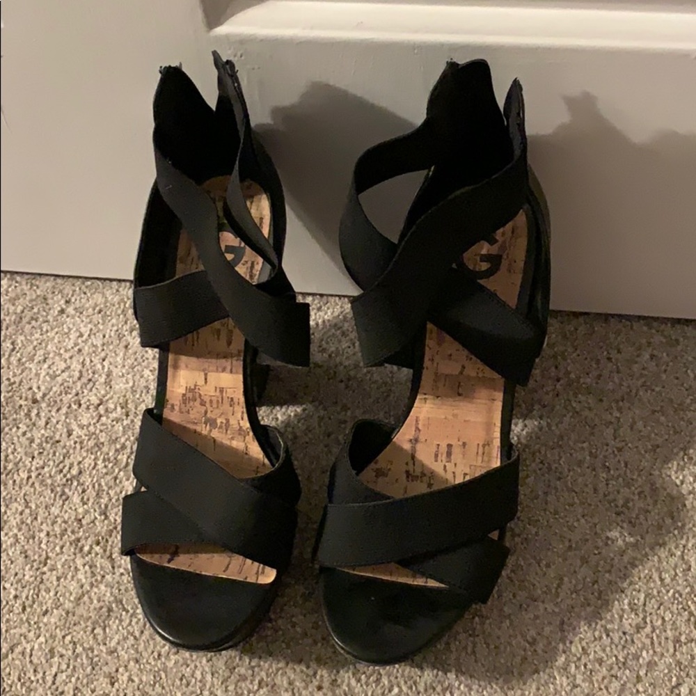 G by Guess all black wedge heels
